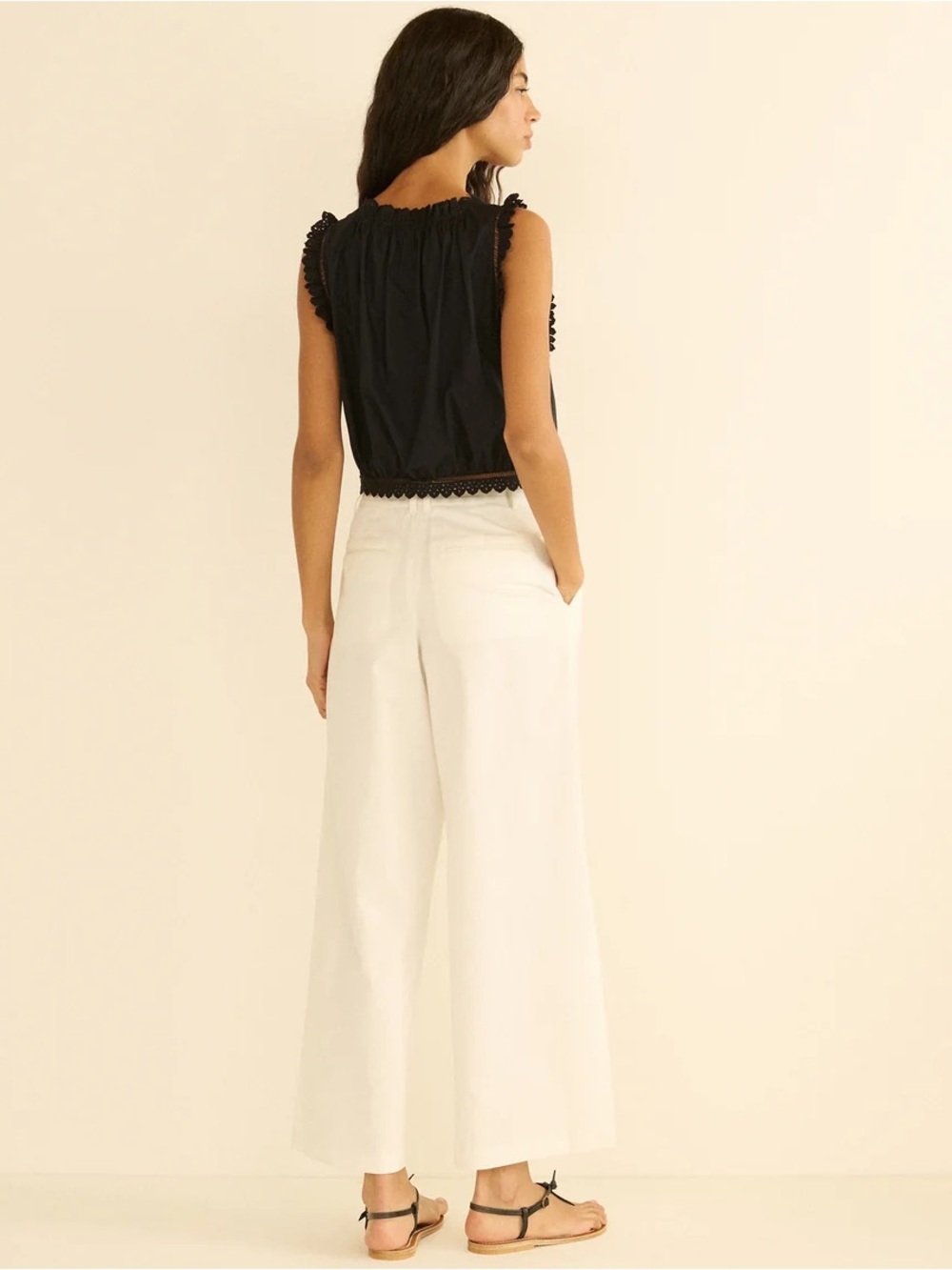 Dôen Traveler Top in Black - Picture 2 of 7